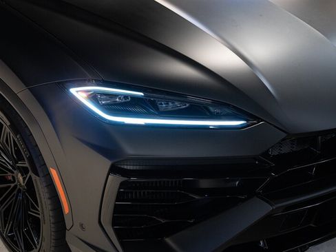 Used 2026 Lamborghini Urus Performante AWD/4WD image 17