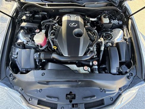 Used 2019 Lexus IS 300 300 w/ Premium Package image 27