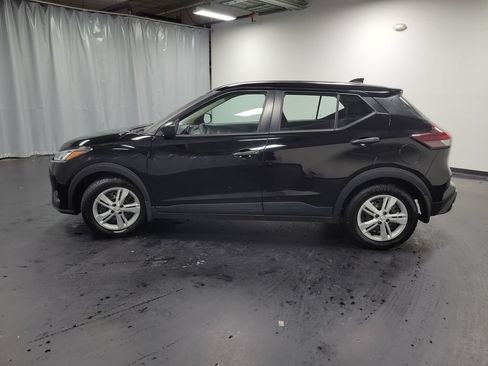 Used 2024 Nissan Kicks S FWD image 5