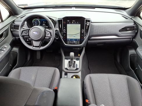 Used 2025 Subaru Forester Premium AWD/4WD image 12