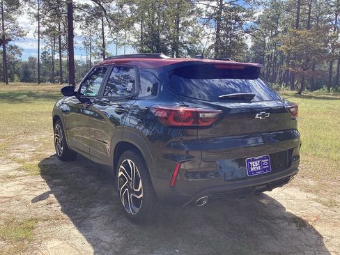 New 2026 Chevrolet TrailBlazer RS w/ Convenience Package FWD image 8