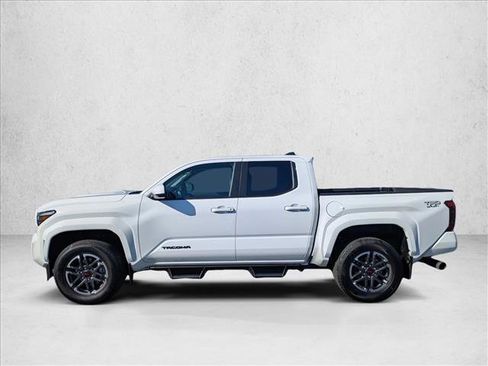 Used 2024 Toyota Tacoma TRD Sport image 9