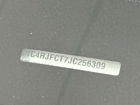 Used 2018 Jeep Grand Cherokee High Altitude image 56