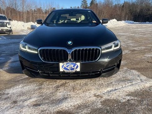 Used 2022 BMW 540i xDrive w/ Premium Package image 2