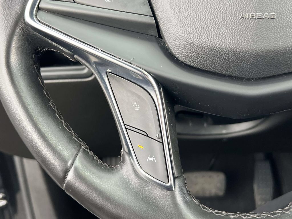 Used 2023 Cadillac XT5 Luxury AWD/4WD image 26