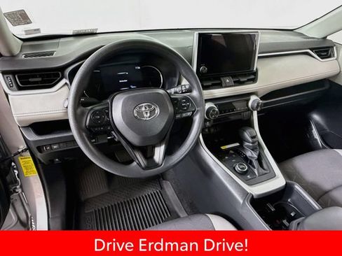 Certified 2025 Toyota RAV4 XLE w/ Convenience Package AWD/4WD image 7