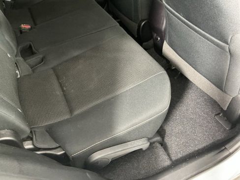 Used 2018 Toyota RAV4 XLE image 12