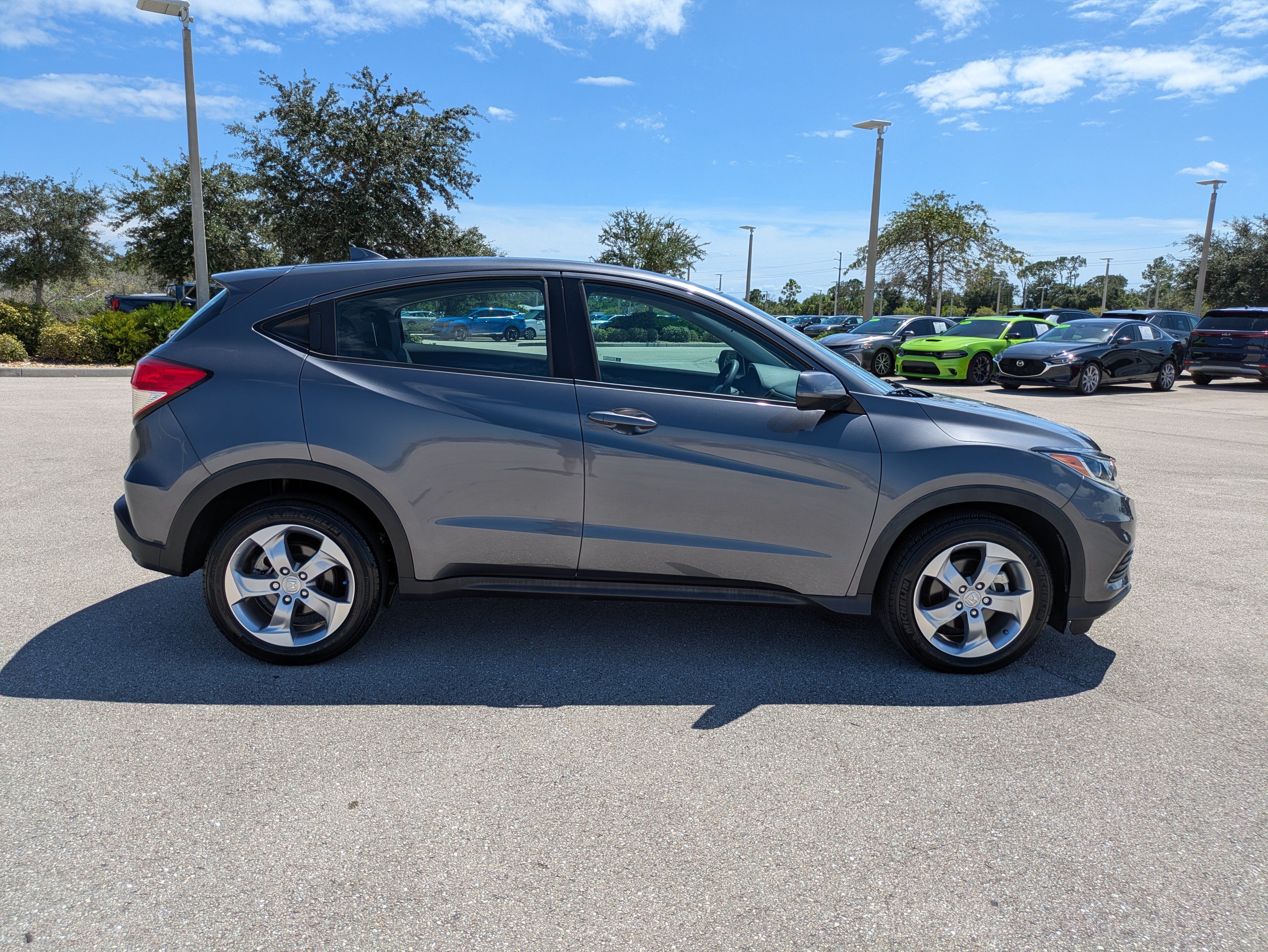 Used 2022 Honda HR-V LX image 3