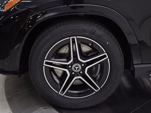 New 2026 Mercedes-Benz GLE 450e 4MATIC image 11