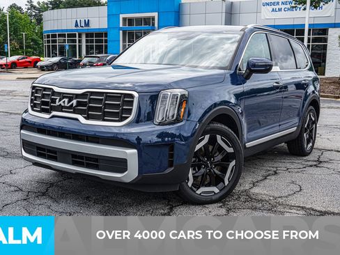 Used 2025 Kia Telluride S AWD/4WD image 3