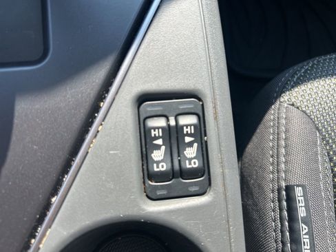 Used 2024 Subaru Crosstrek 2.0i Premium image 7