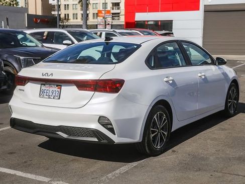 Used 2023 Kia Forte LXS w/ LXS Technology Package image 10