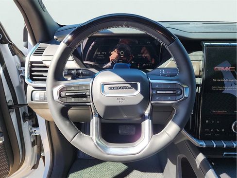 New 2026 GMC Acadia Denali w/ Super Cruise Package image 10