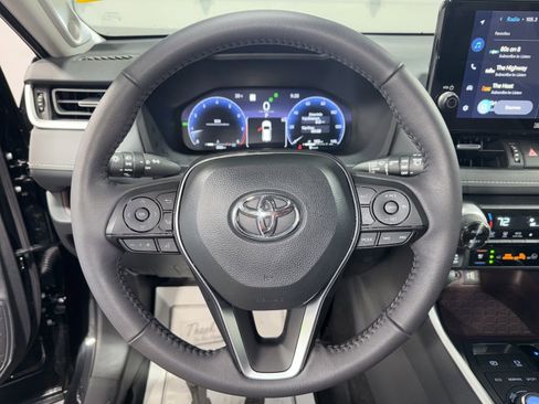 Used 2025 Toyota RAV4 Limited w/ Weather Package AWD/4WD image 32
