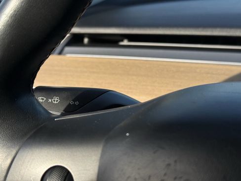 Used 2018 Tesla Model 3 Long Range image 12