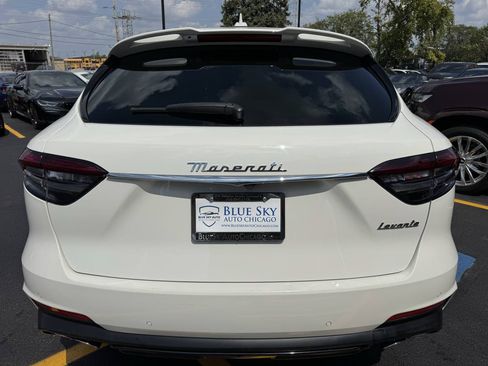 Used 2022 Maserati Levante GT AWD/4WD image 7
