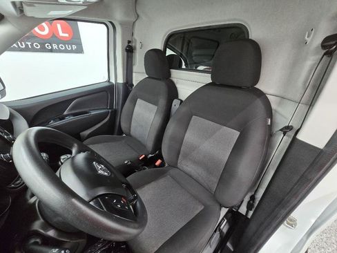 Used 2022 RAM ProMaster City Tradesman FWD image 12