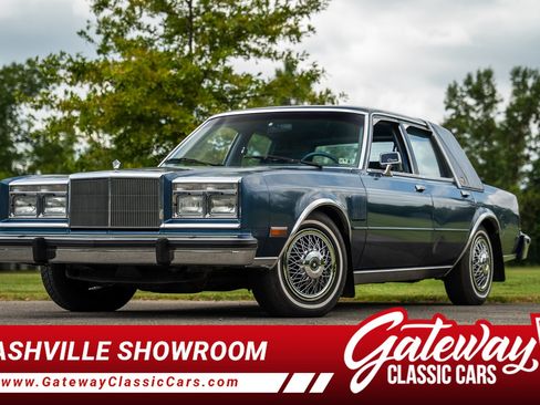 Used 1988 Chrysler Fifth Avenue RWD image 1