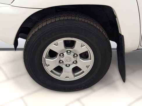 Used 2015 Toyota Tacoma 4x4 Double Cab image 9