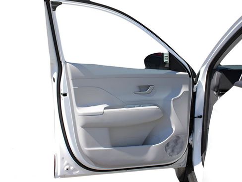 New 2026 Hyundai Kona SE FWD image 10
