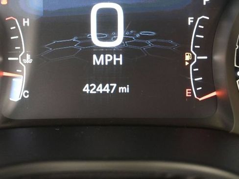 Used 2025 Jeep Compass Trailhawk AWD/4WD image 33