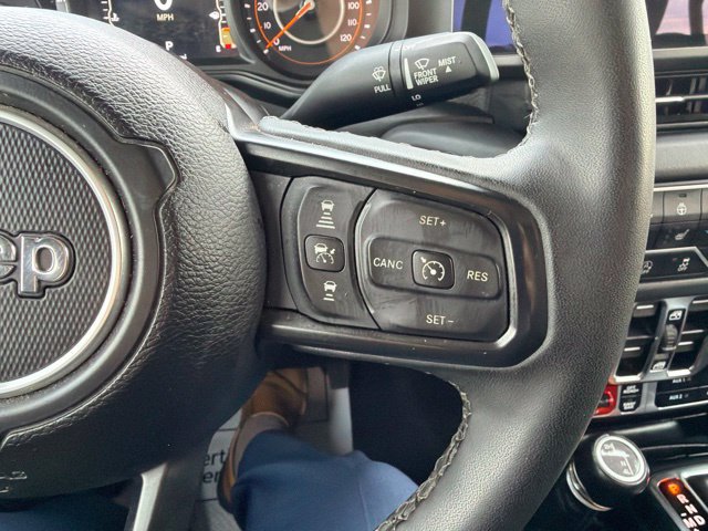 Used 2025 Jeep Gladiator Rubicon w/ Convenience Group AWD/4WD image 21