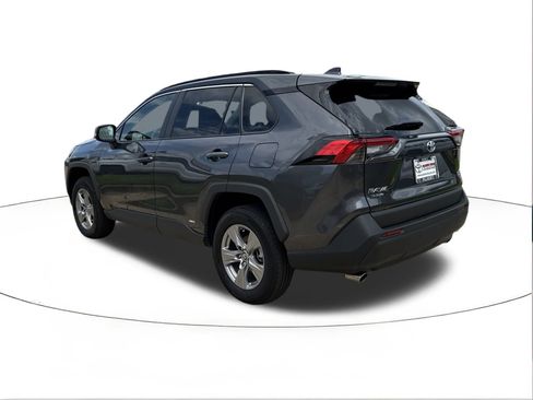 Used 2024 Toyota RAV4 XLE image 5