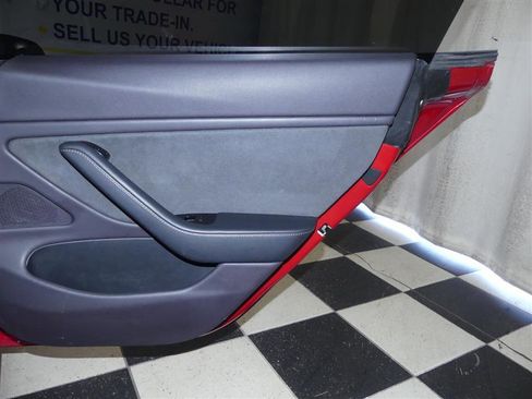 Used 2019 Tesla Model 3 Standard Range Plus image 24