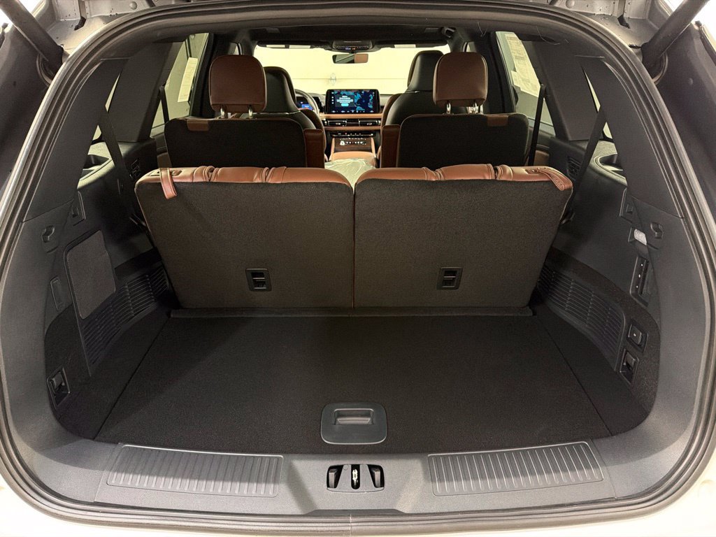 New 2027 Lincoln Aviator Reserve AWD/4WD image 36