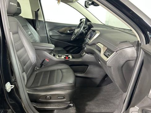 Used 2023 GMC Terrain Denali w/ Black Diamond Edition image 29