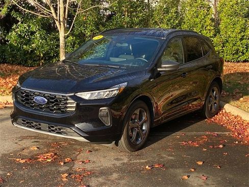 Used 2024 Ford Escape ST-Line w/ Tech Pack #1 image 3