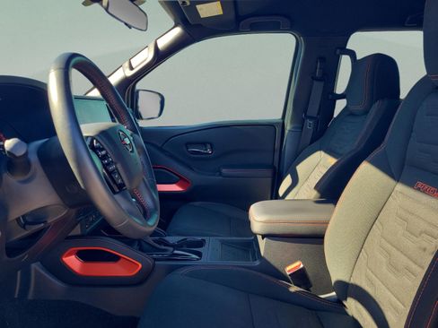 Certified 2025 Nissan Frontier Pro-X w/ Pro Convenience Package image 15