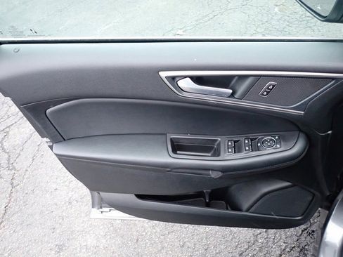 Used 2022 Ford Edge SEL w/ Convenience Package image 21