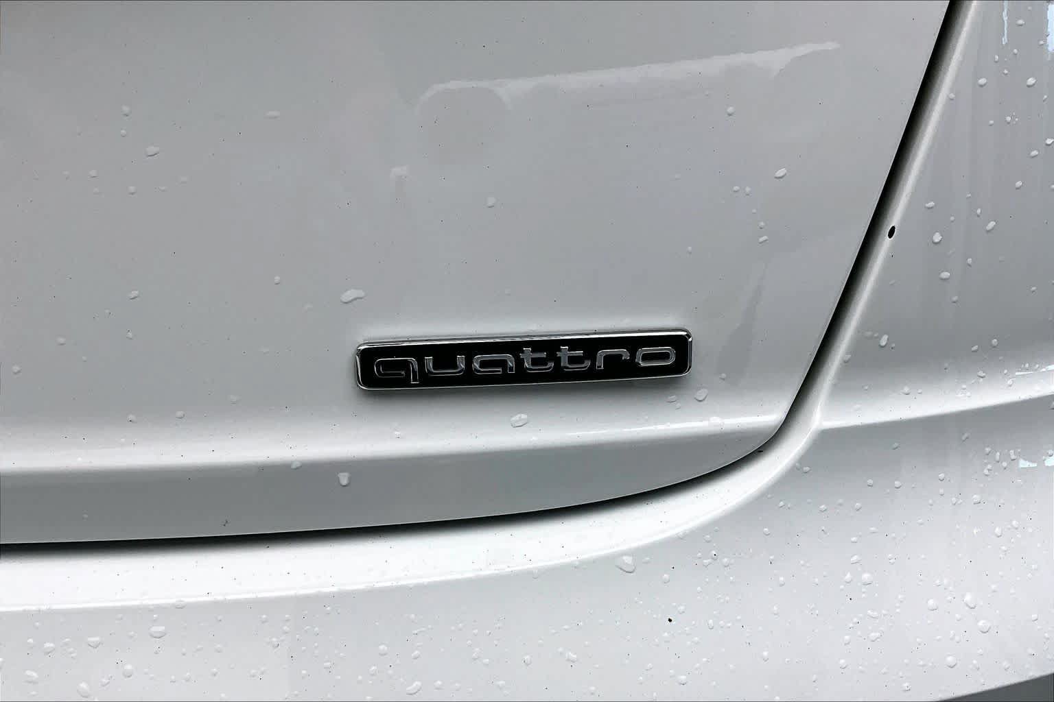Used 2023 Audi Q8 Premium Plus AWD/4WD image 9
