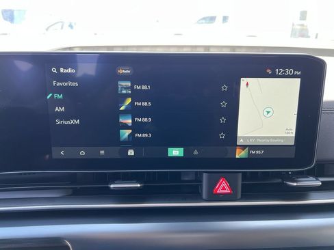 New 2026 Kia Carnival FWD image 16