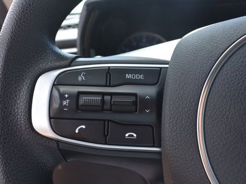 Used 2022 Kia K5 LXS FWD image 18