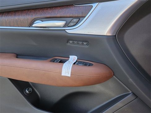 New 2025 Cadillac XT5 Premium Luxury w/ Technology Package image 32