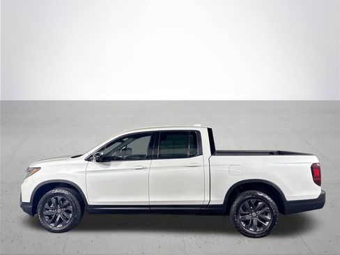 Certified 2025 Honda Ridgeline Sport image 10
