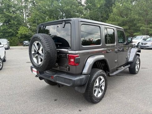 Used 2019 Jeep Wrangler Unlimited Sahara w/ Cold Weather Group AWD/4WD image 21
