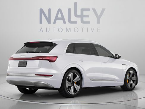 Used 2019 Audi e-tron Prestige w/ Prestige Package AWD/4WD image 3