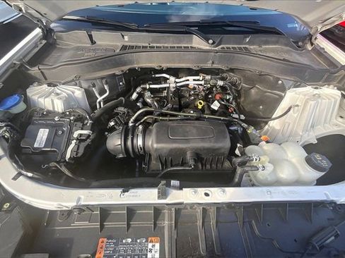 Certified 2021 Ford Explorer XLT w/ Equipment Group 202A image 10
