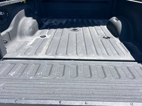 Used 2024 RAM 3500 Laramie AWD/4WD image 17