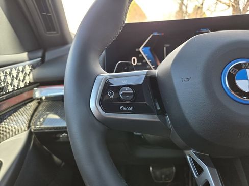 Certified 2026 BMW 550e xDrive 550e xDrive image 31