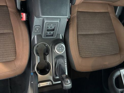 Used 2023 Ford Bronco Outer Banks w/ Sasquatch Package image 22