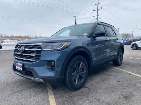 New 2026 Ford Explorer Active w/ Active Comfort Package image 16