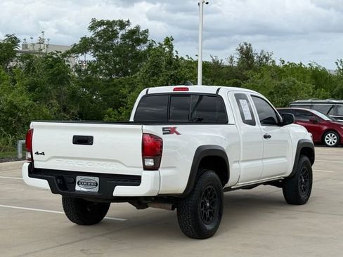 Used 2021 Toyota Tacoma SR w/ SX Package image 4