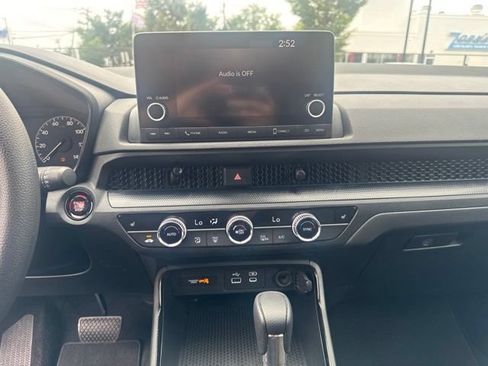 Used 2023 Honda CR-V EX image 16