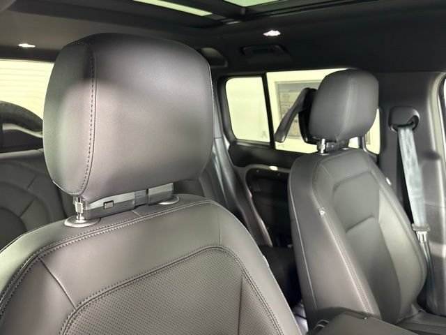 New 2026 Land Rover Defender 110 S AWD/4WD image 40