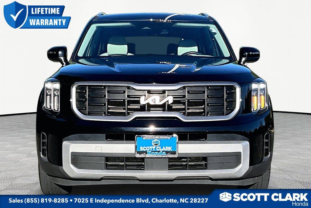 Used 2024 Kia Telluride S FWD image 2