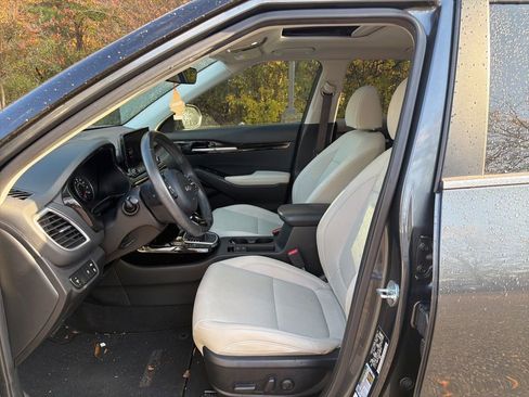 Used 2023 Kia Seltos SX w/ SX Sunroof Package image 14